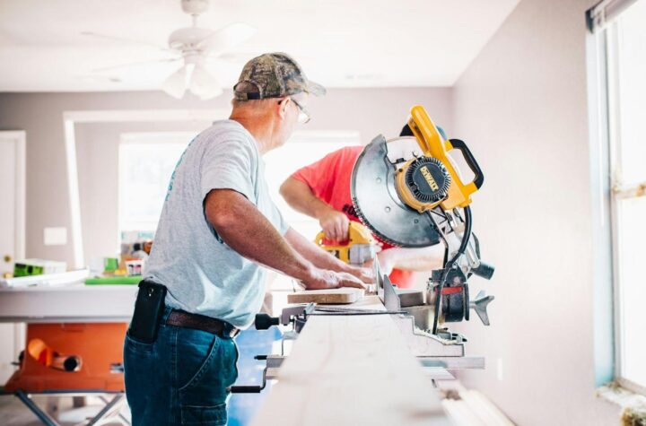 general contractor services, navigate construction projects, hiring general contractor, residential contractor help, commercial contractor assistance, local general contractor, construction management solutions, building contractor guidance, general contractor expertise, project management contractor