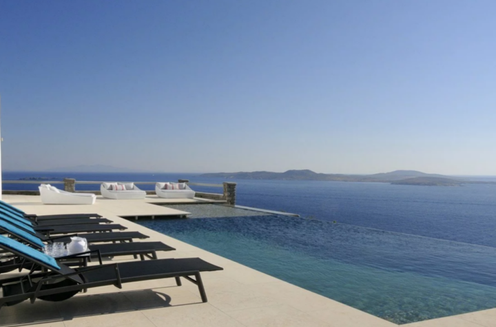 luxury holiday mistakes, high-end travel errors, premium vacation tips, exclusive holiday planning, luxury travel pitfalls, upscale vacation avoid, premium holiday guide, high-end travel advice, luxury trip planning, elite holiday mistakes