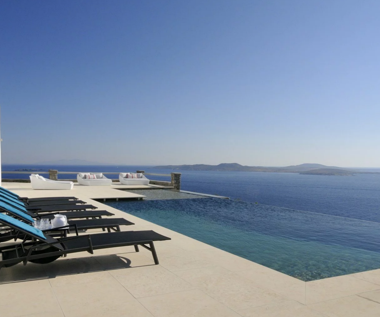 luxury holiday mistakes, high-end travel errors, premium vacation tips, exclusive holiday planning, luxury travel pitfalls, upscale vacation avoid, premium holiday guide, high-end travel advice, luxury trip planning, elite holiday mistakes